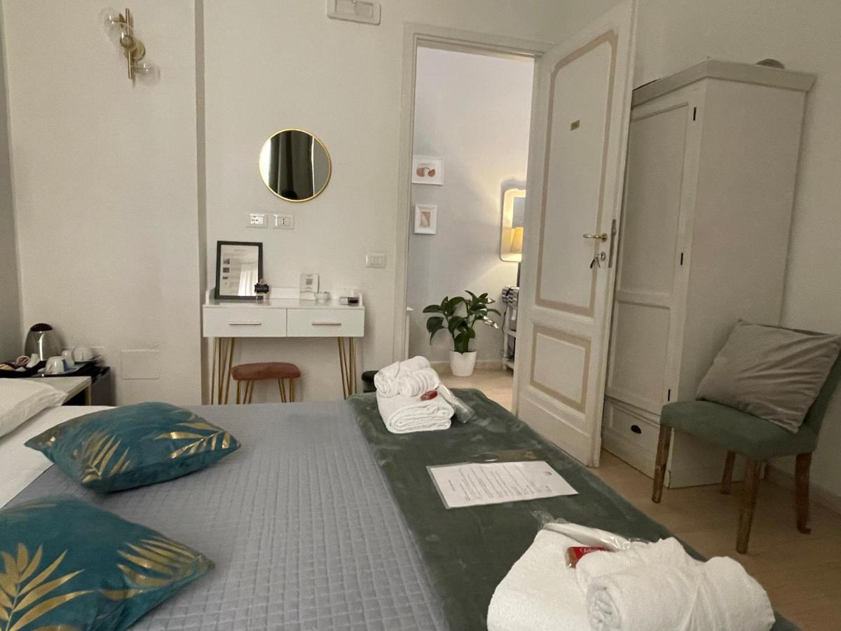 Ad Cavour Luxury Rooms - By Ad Roma Exterior foto